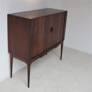 Danish Modern Quality rosewood cocktail cabinet bar