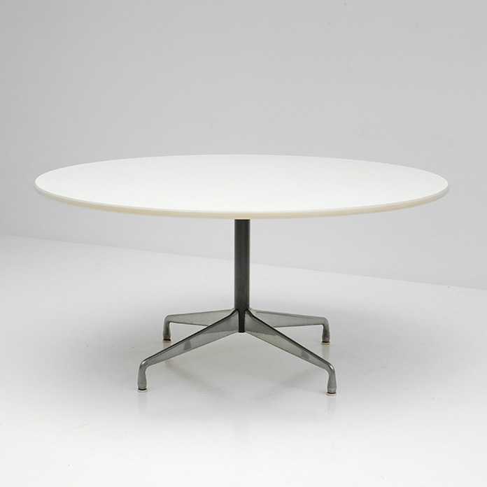 Dining table Charles & Ray Eames for Herman Miller