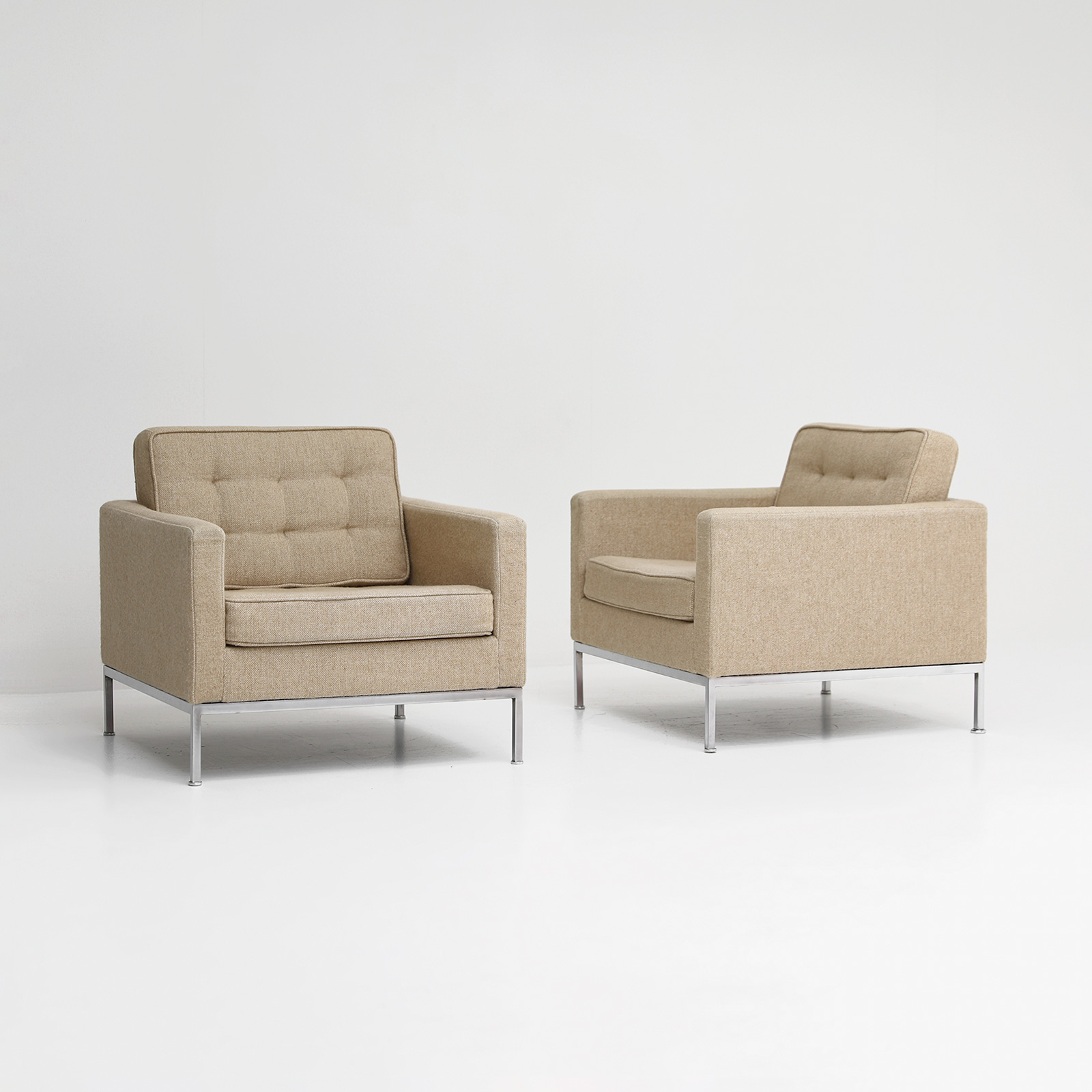 Florence Knoll office waiting room chairs