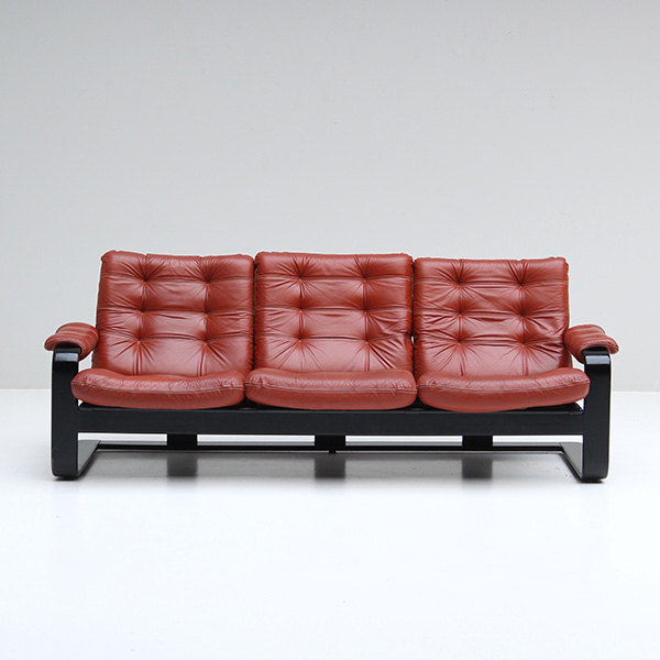 Pastoe red leather sofa 