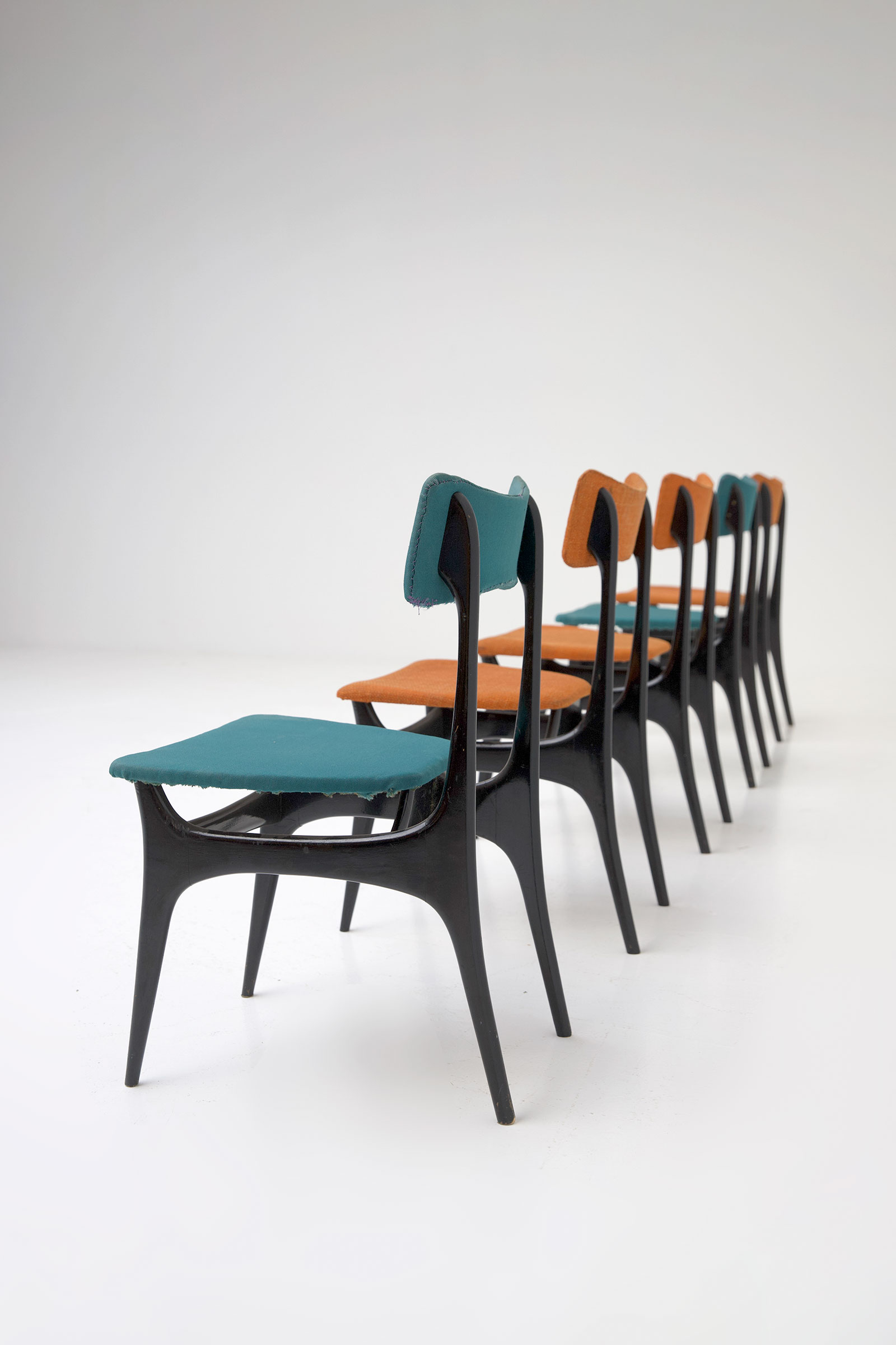 Set of  five Alfred Hendrickx S3 dining chairs image 7