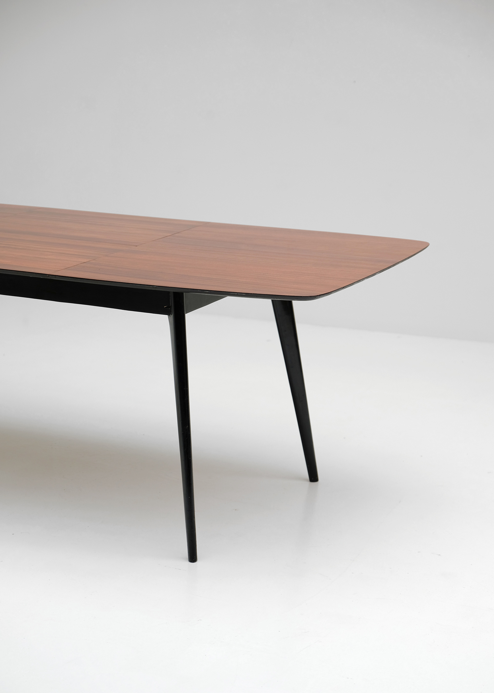 Alfred Hendrickx Extendable Dining Tableimage 2