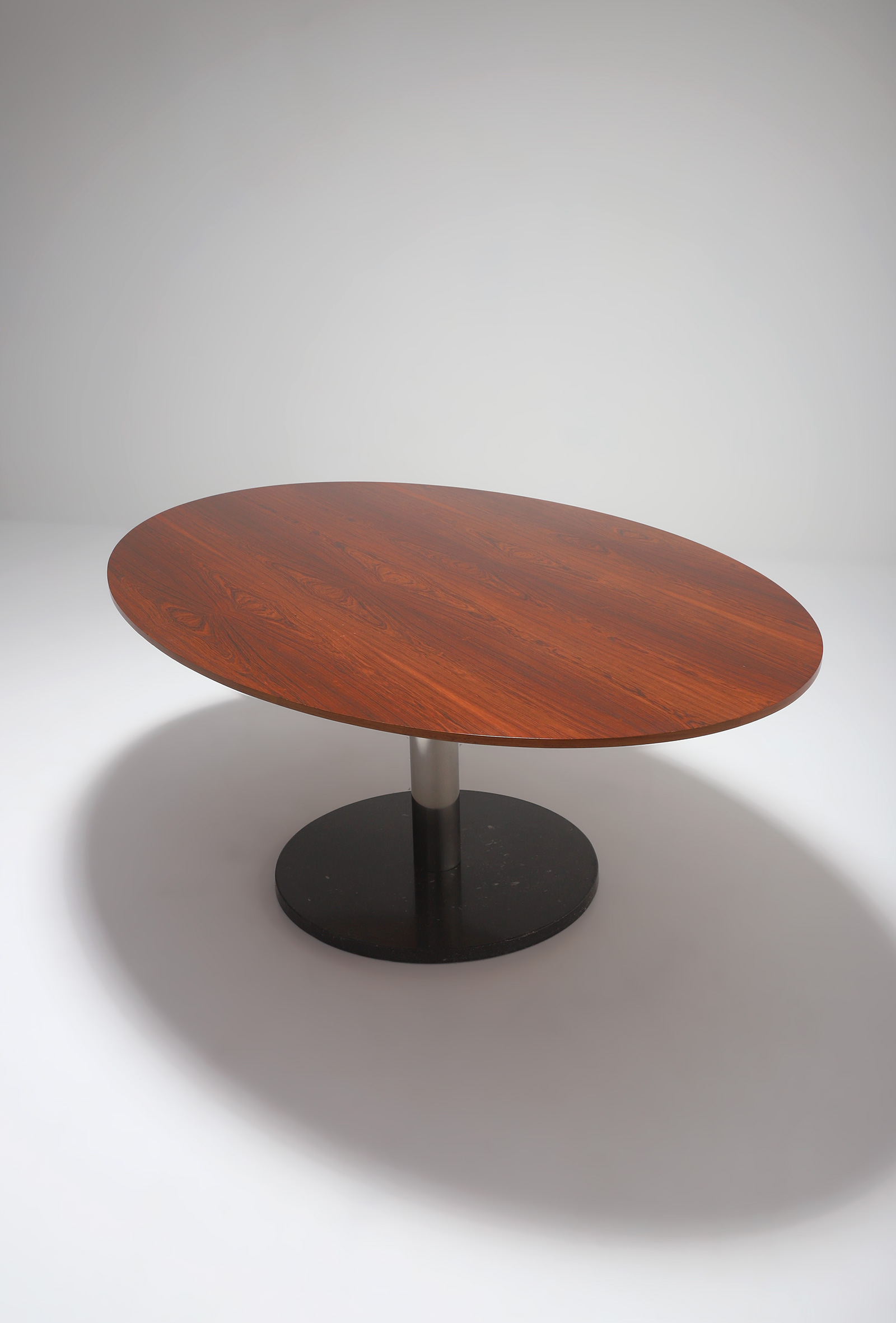 Alfred Hendrickx Oval Dining Tableimage 2