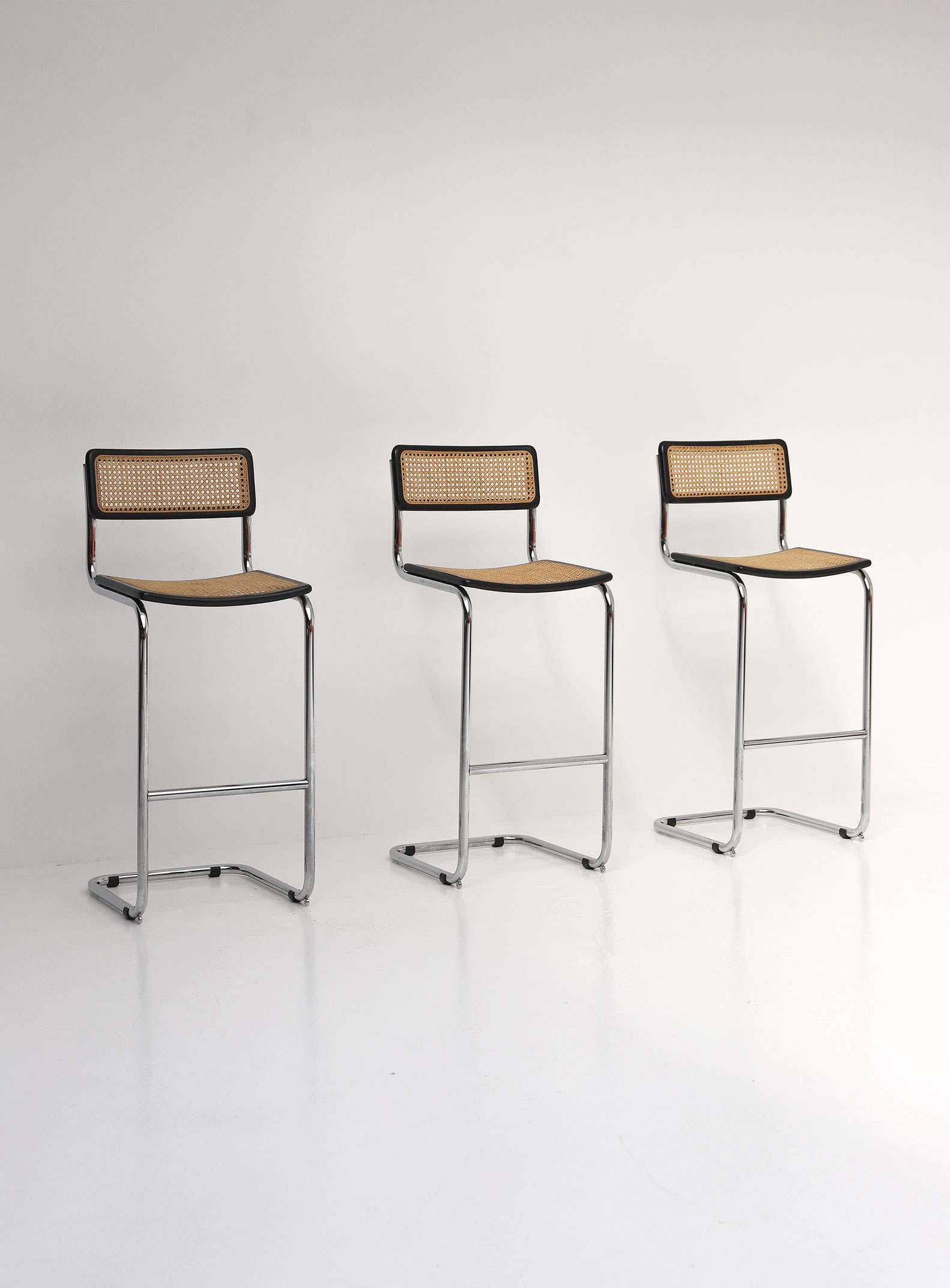 Cesca cantilever bar stools image 1