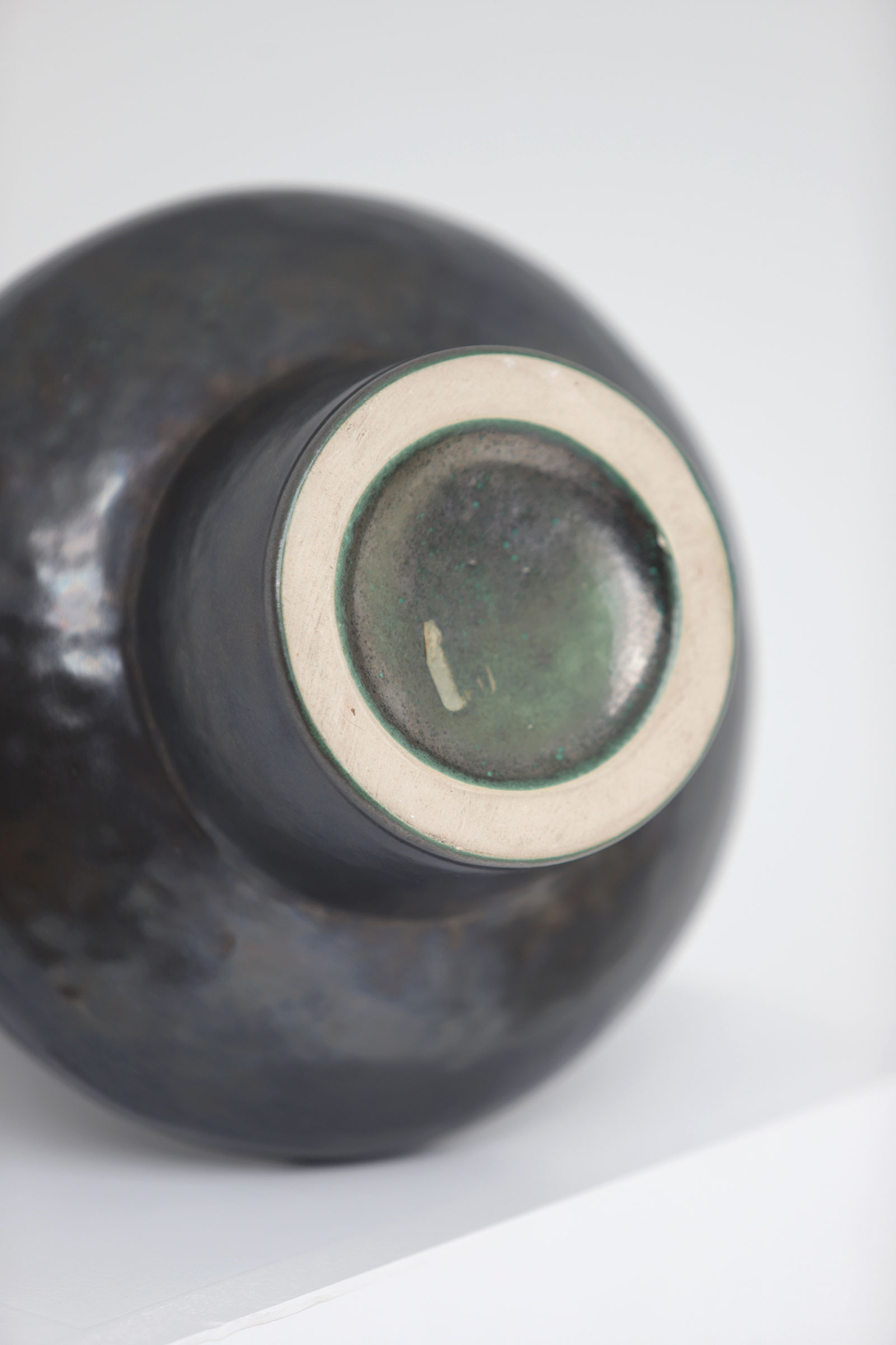 Black Ceramic Vase 1960simage 4