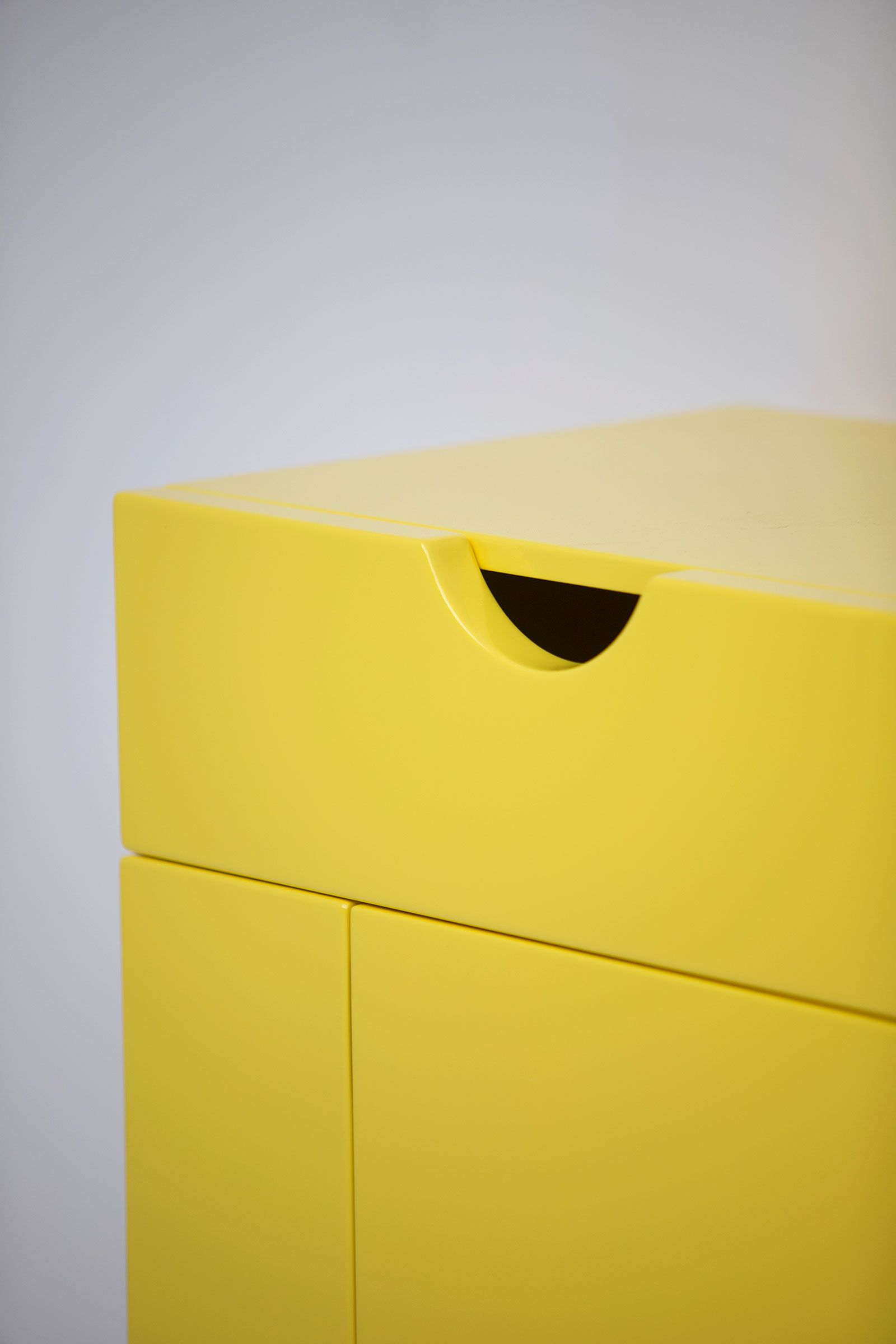 Yellow cabinet by Claire Bataille & Paul Ibens for t Spectrumimage 4