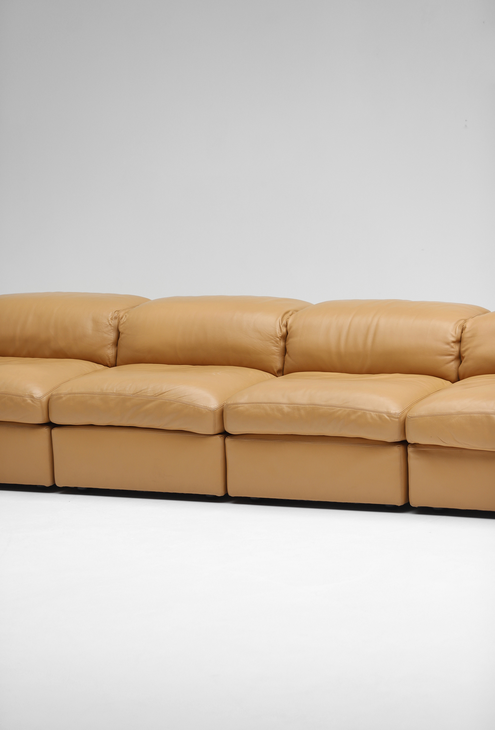 Durlet model 'Jeep' modular sofa setimage 3