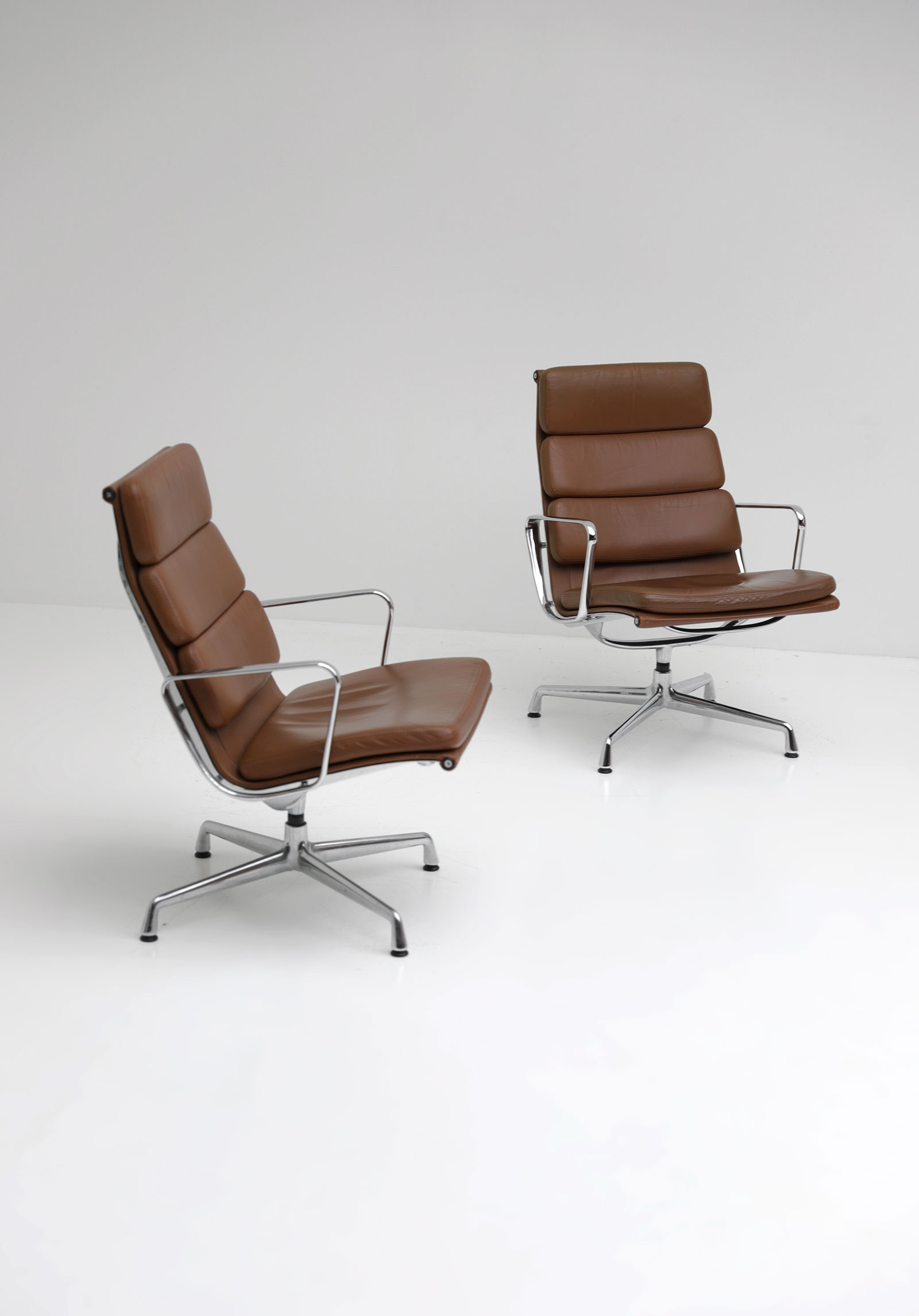 Eames chairs EA216 Vitra Edition image 3
