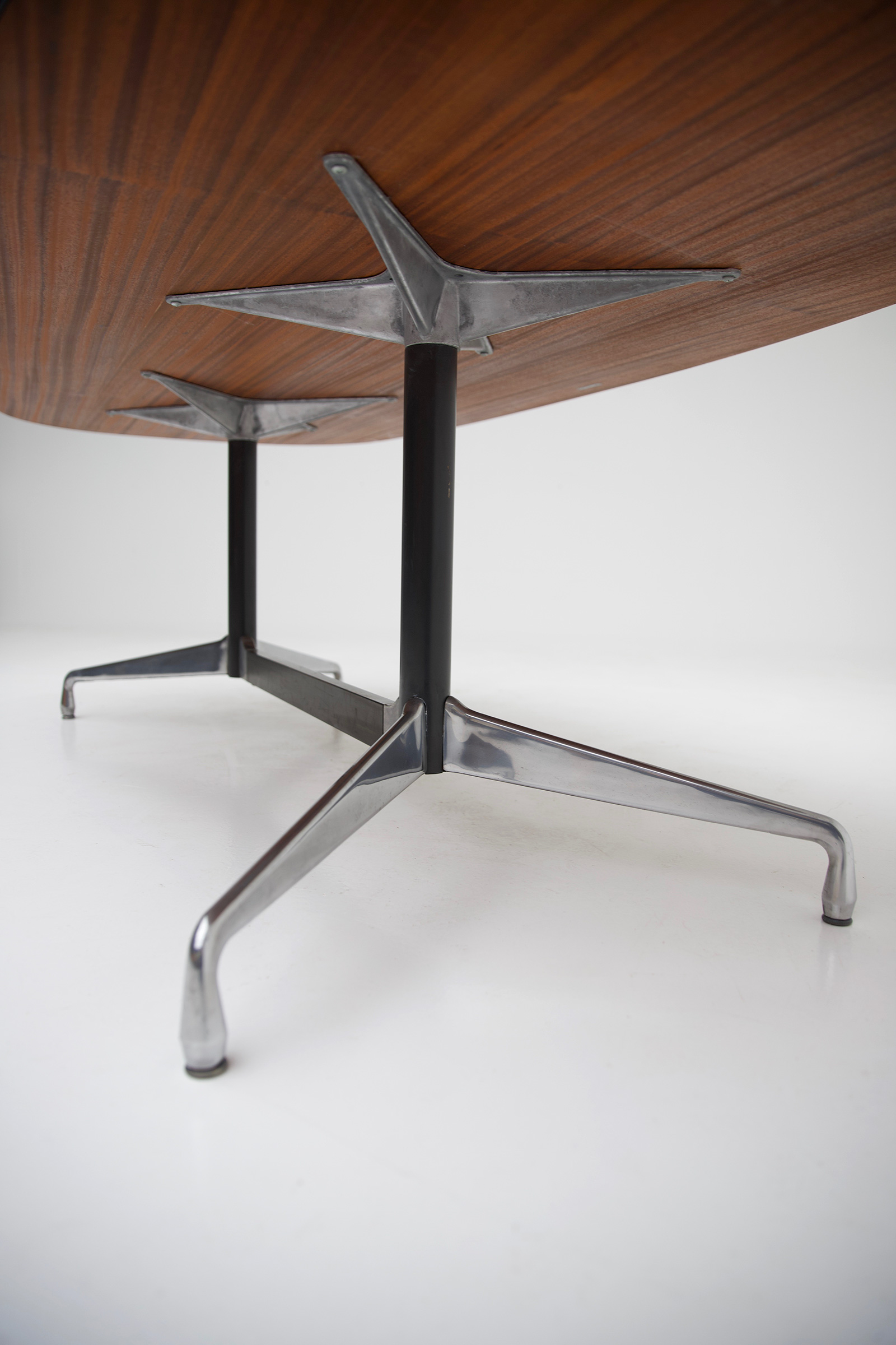 Eames Segmented Table Herman Millerimage 8