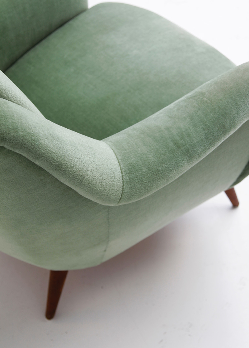 2 Easy Chairs in Green Velour  image 4