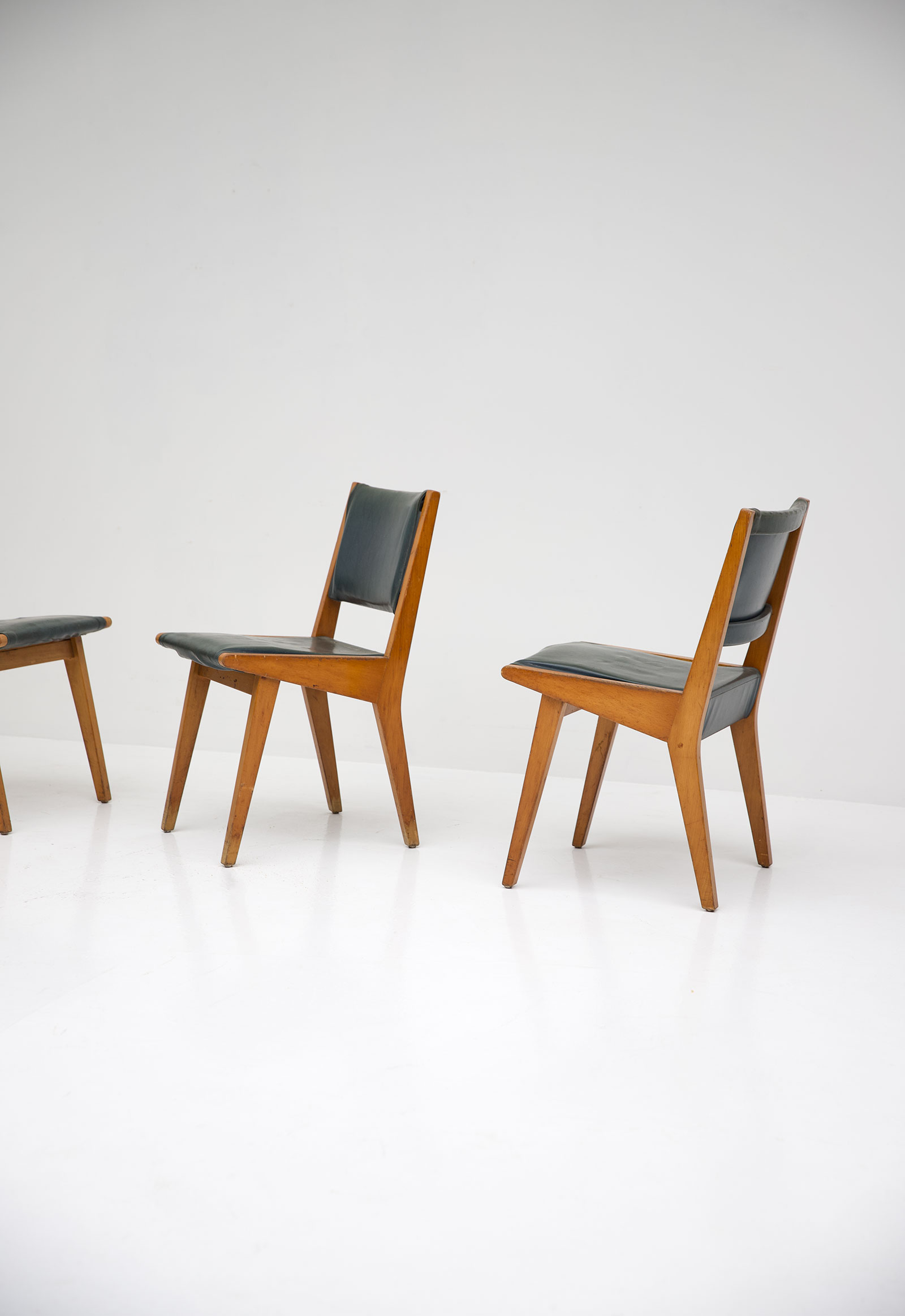 Jens Risom Chairs 666 Knoll Edition image 3