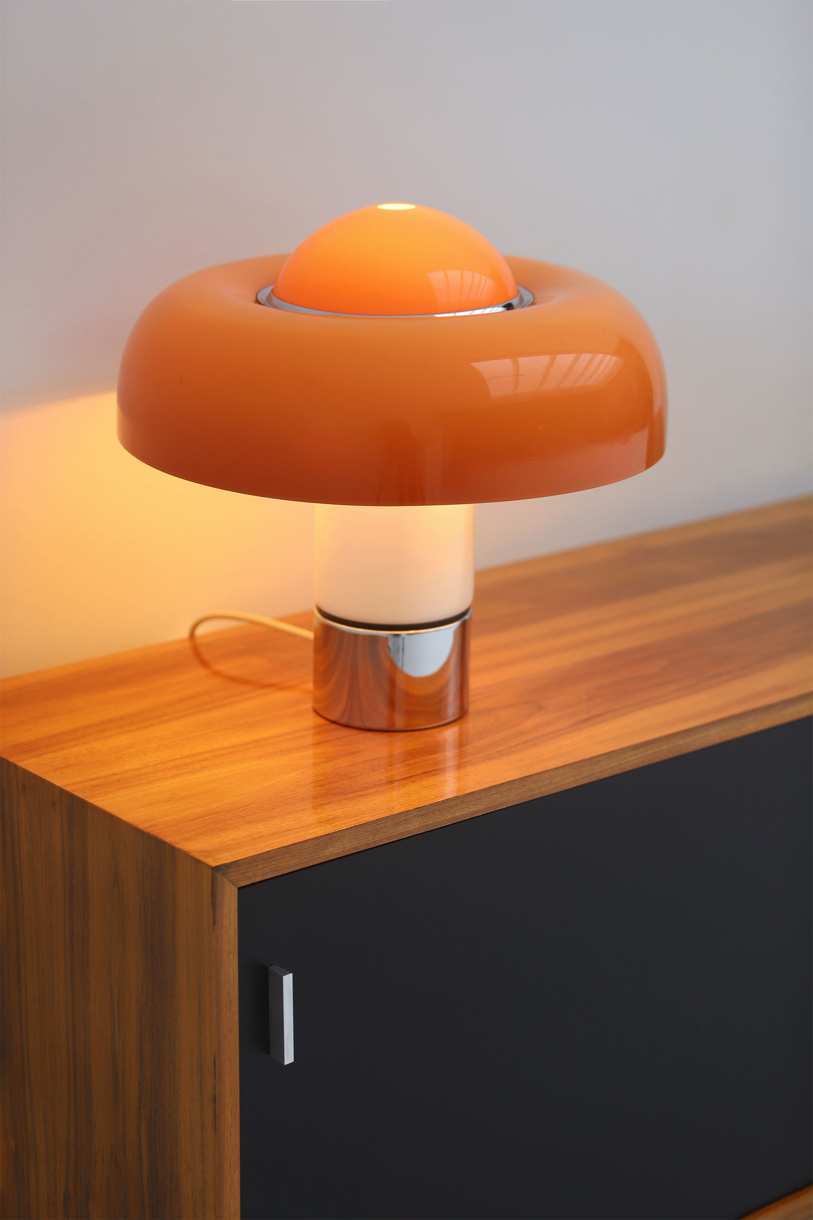  ‘Brumbry’ Table Lamp by Luigi Massoni for Harvey Guzzini 1969image 4