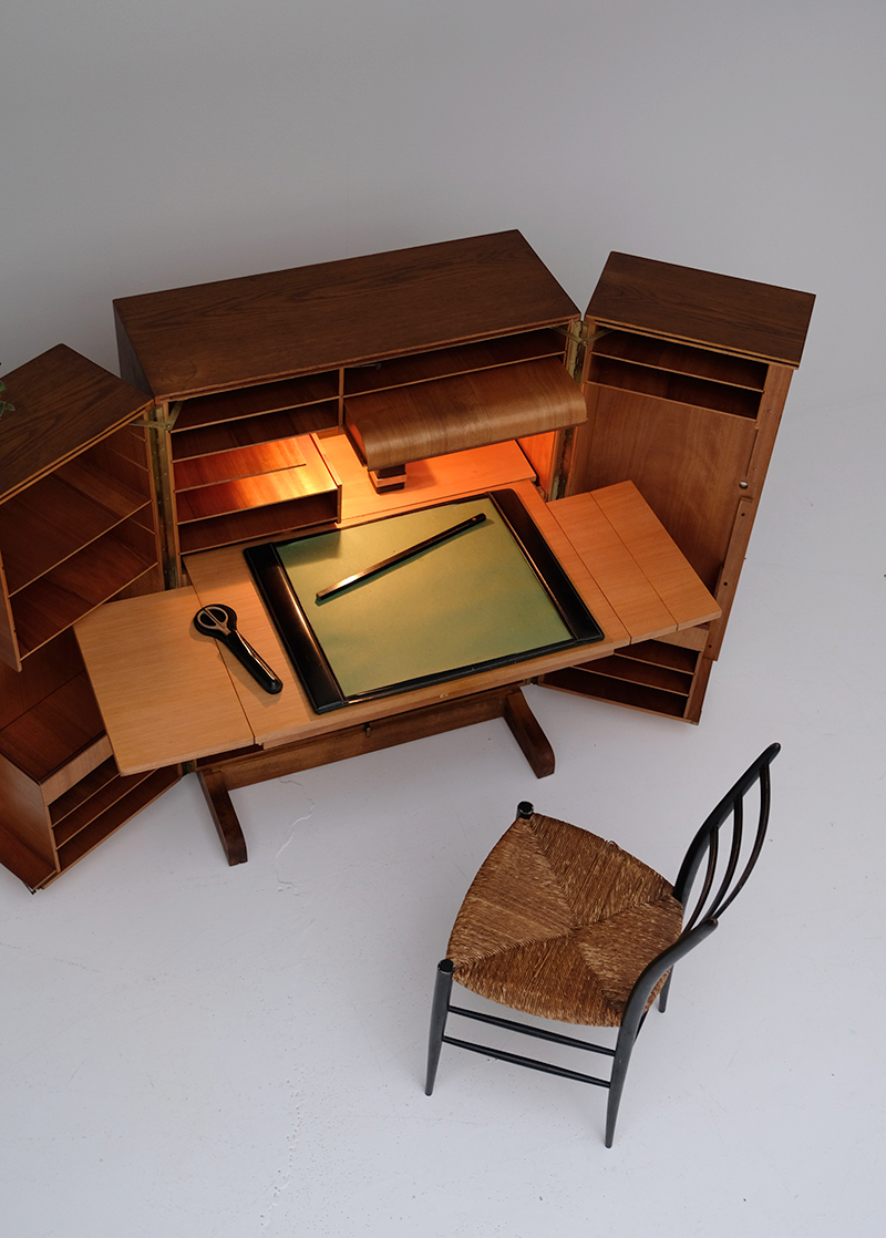 1960s Magic in Box Desk in Teakimage 9