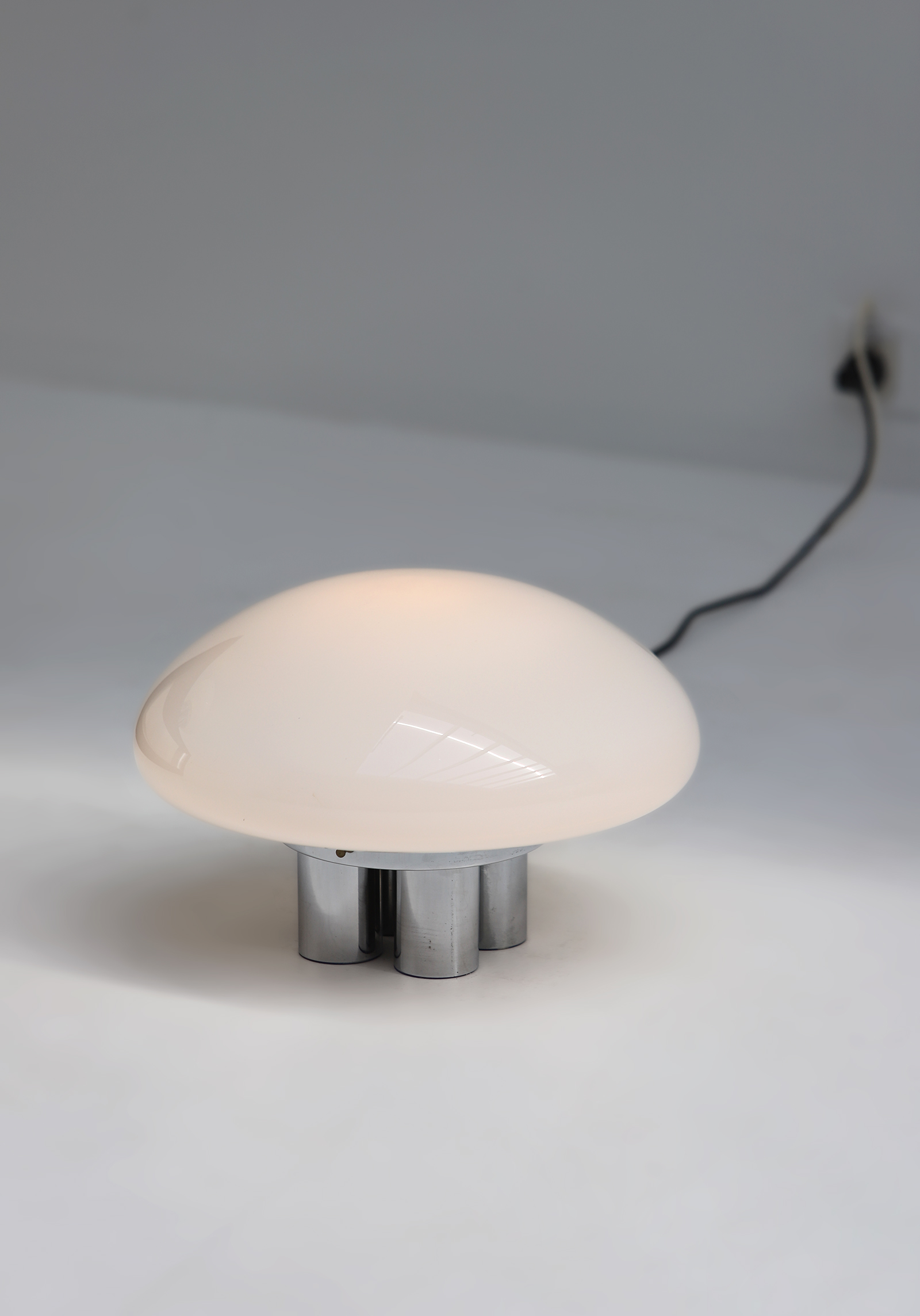 Pair of table lamps by Sergio Mazza & Giuliana Gramigna for Quattrifolio Designimage 4