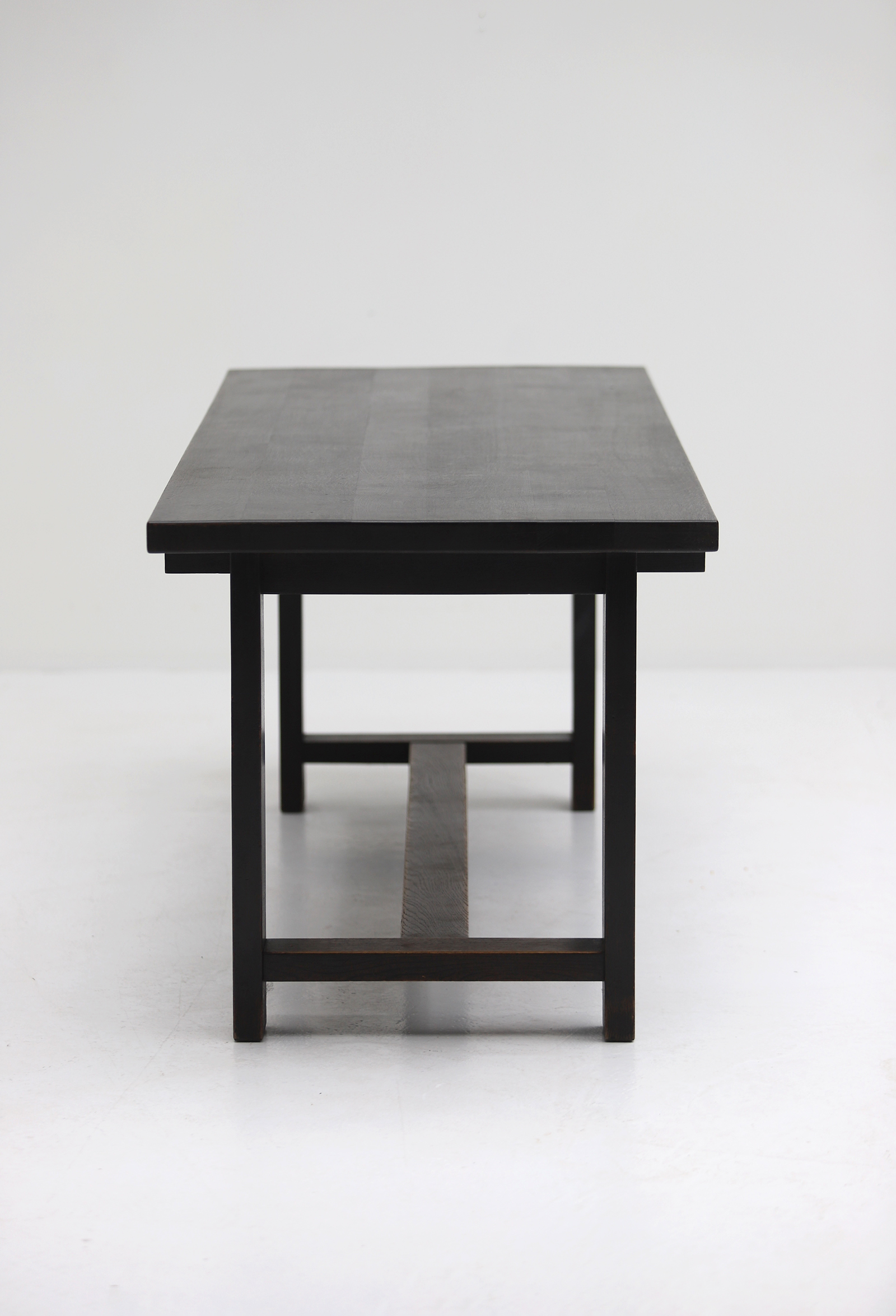 MI Dining Table with Drawersimage 6