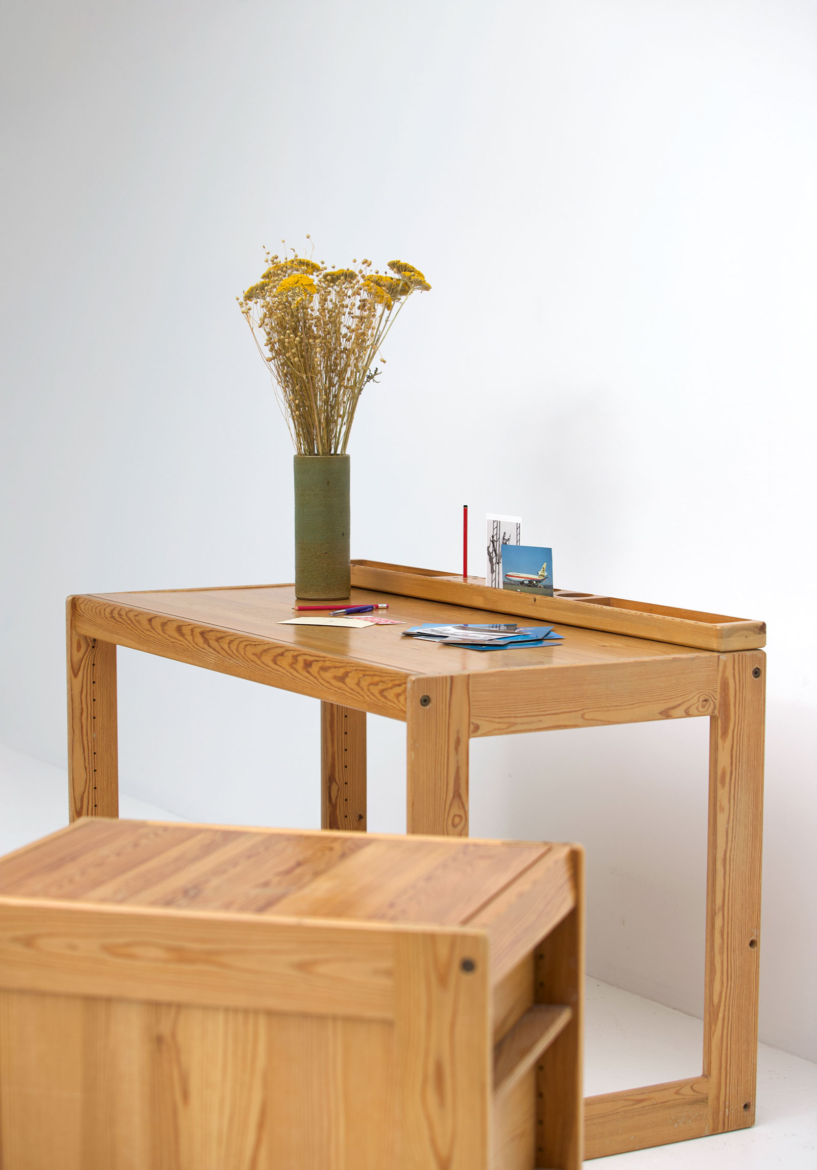 Childrens desk furniture by Pierre Grosjean setimage 9