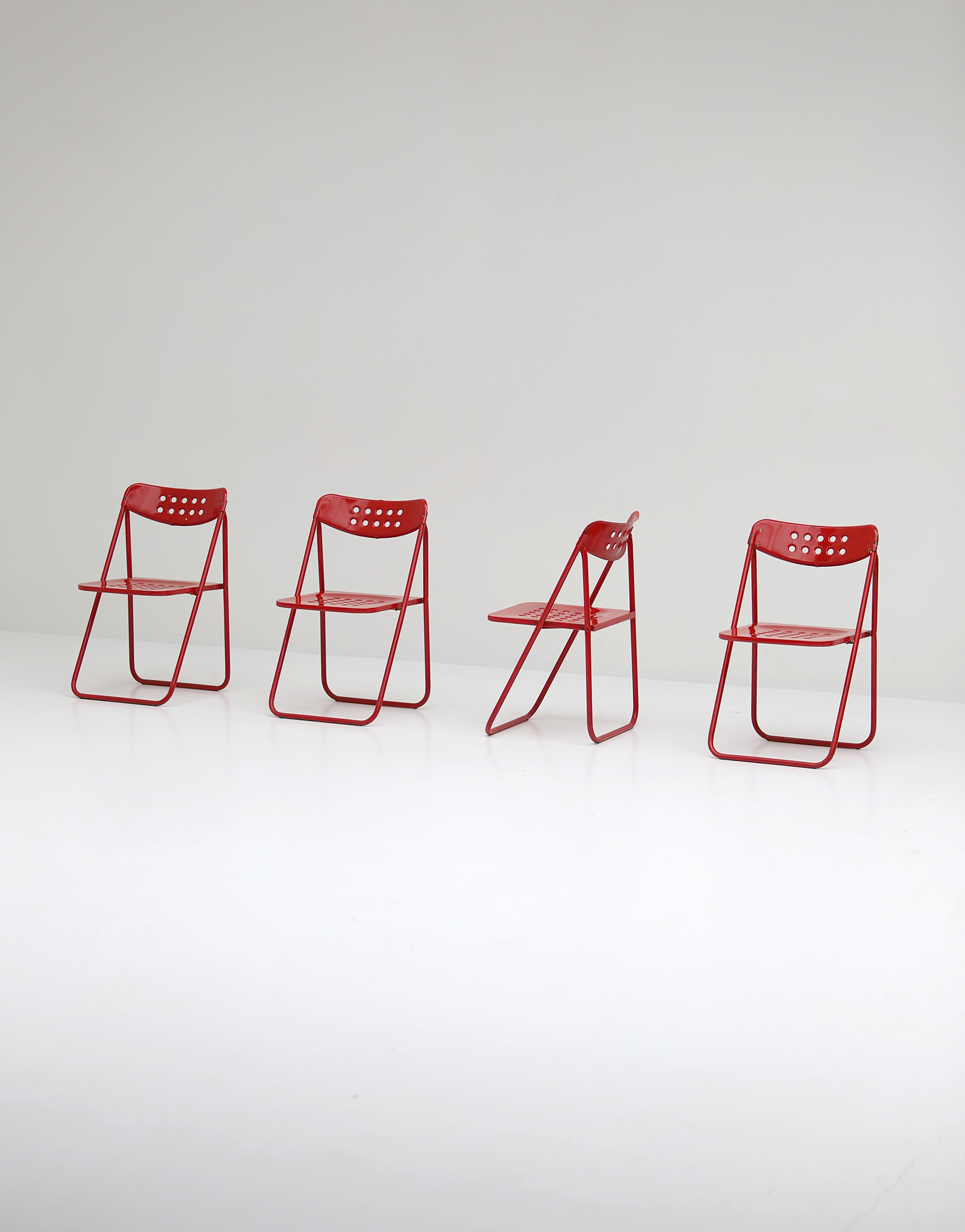 Red Metal Folding Chairs 1980simage 1