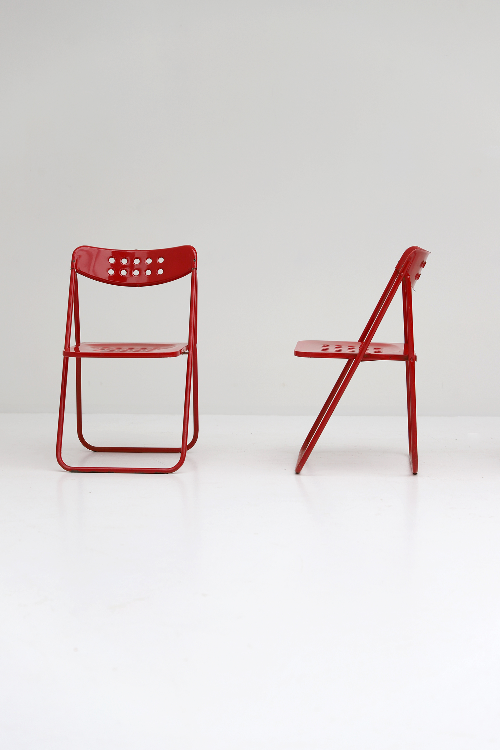Red Metal Folding Chairs 1980simage 7