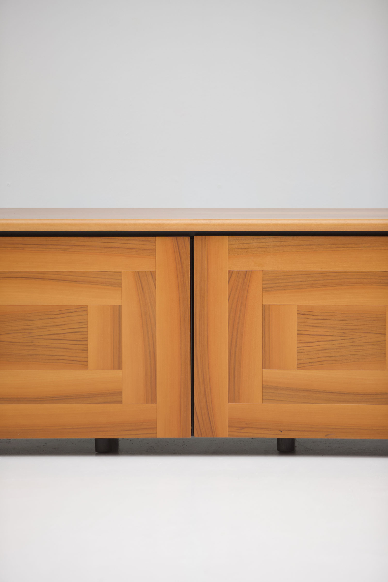 Sheraton sideboard by Giotto Stoppino 1977image 3