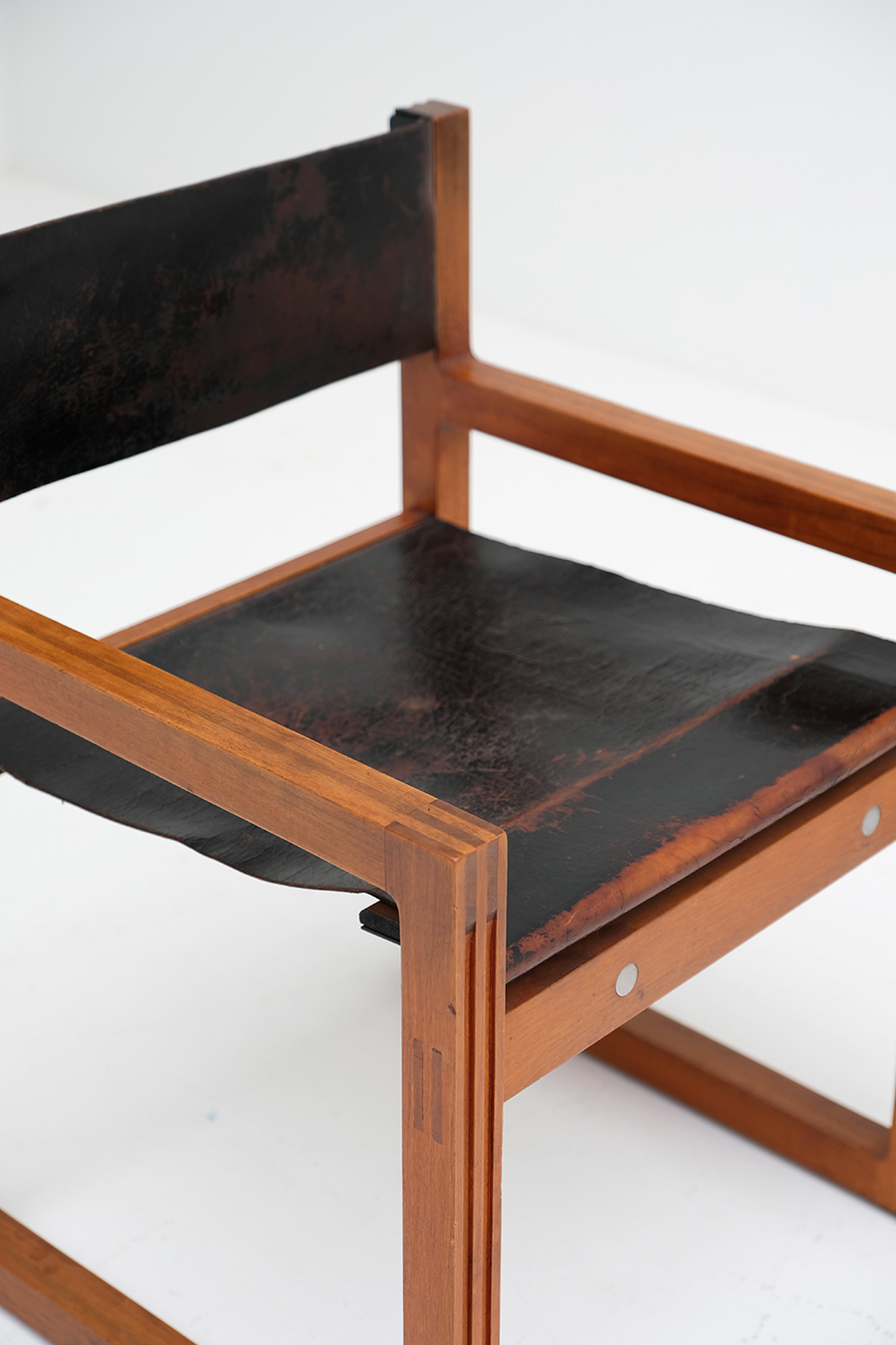 Christophe Gevers Chairs for De Coeneimage 12