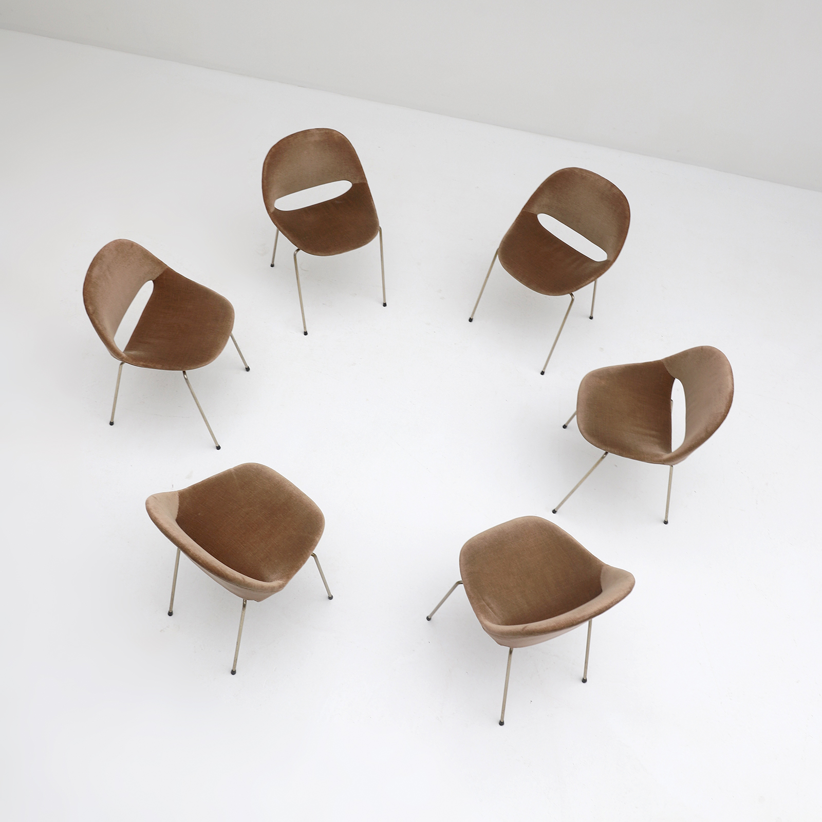 Leon Stynen SL 58 Loral & Cie Chairs 