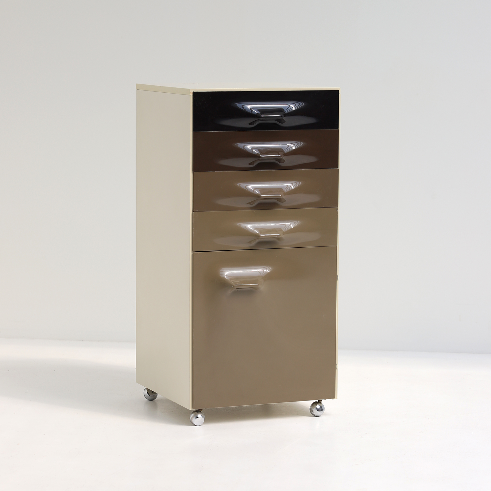 Raymond Loewy trolley Cabinet liquor bar DF2000