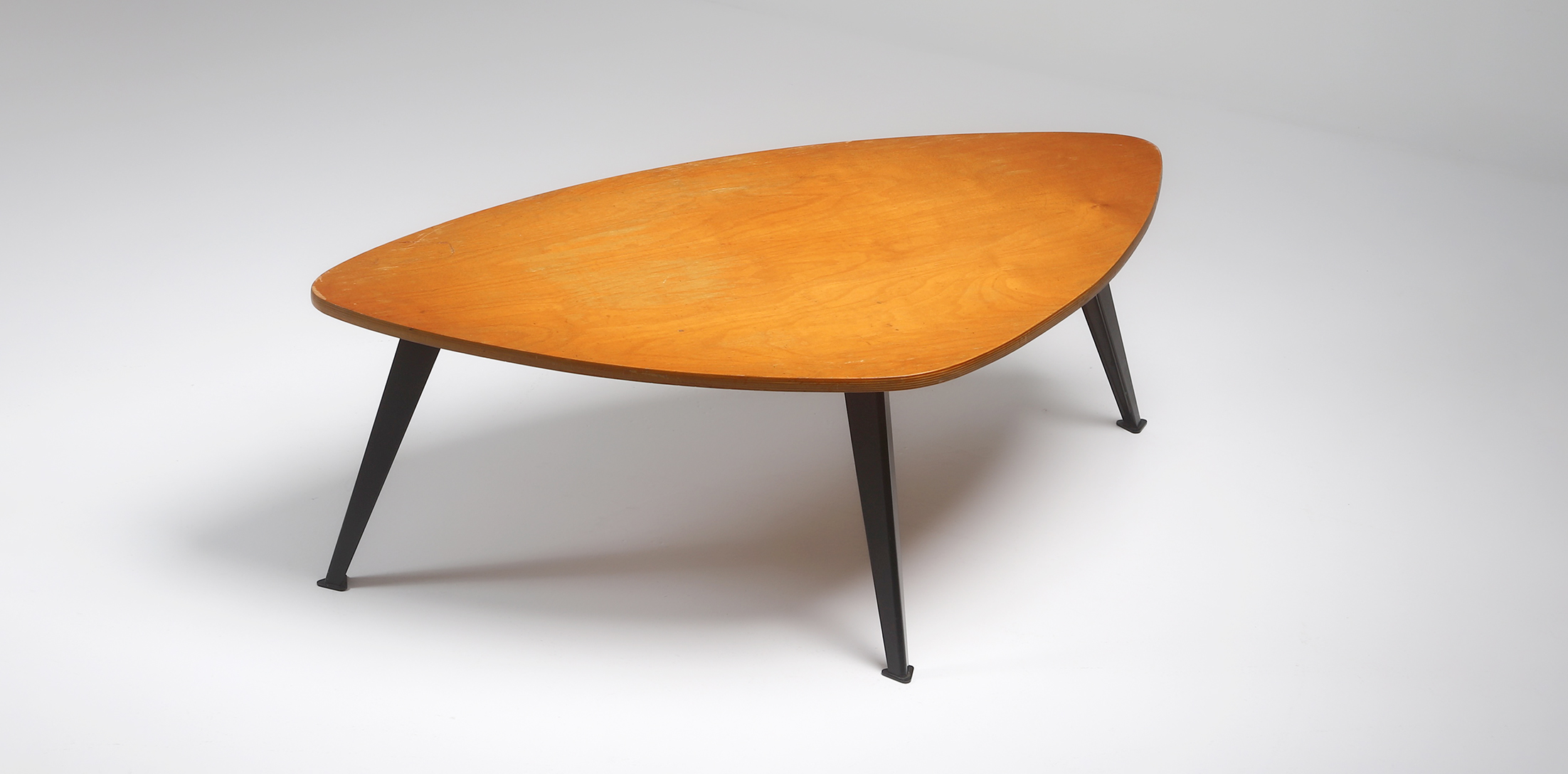 Cityfurniture online gallery for vintage and design